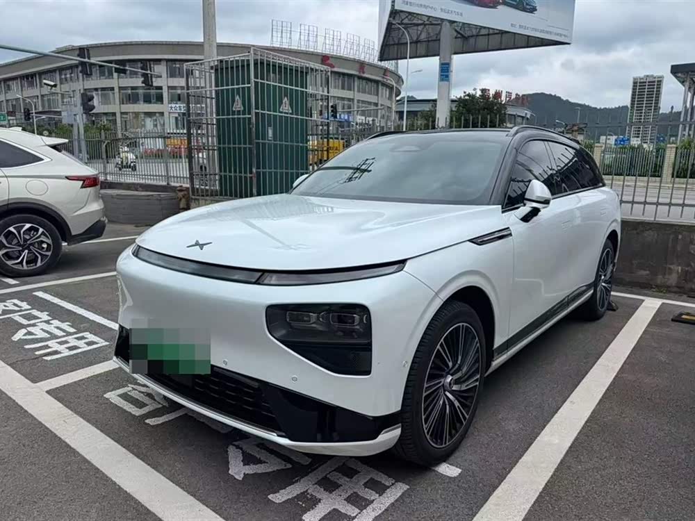 XPENG G9