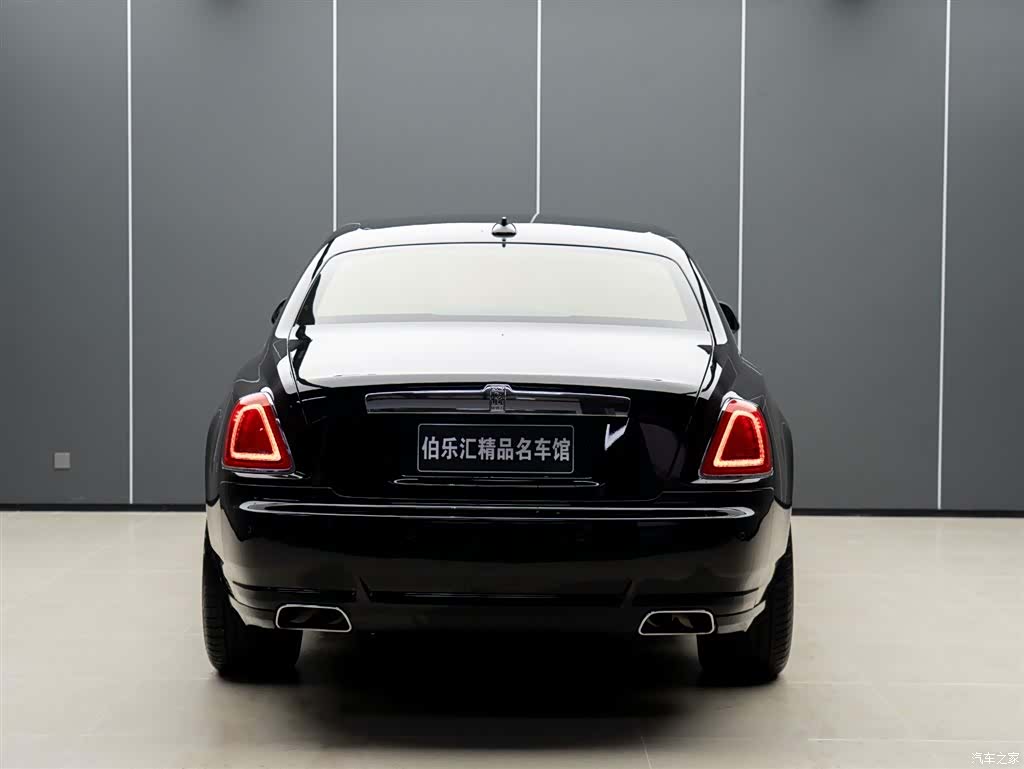 Rolls-Royce Ghost, 2017 все фото