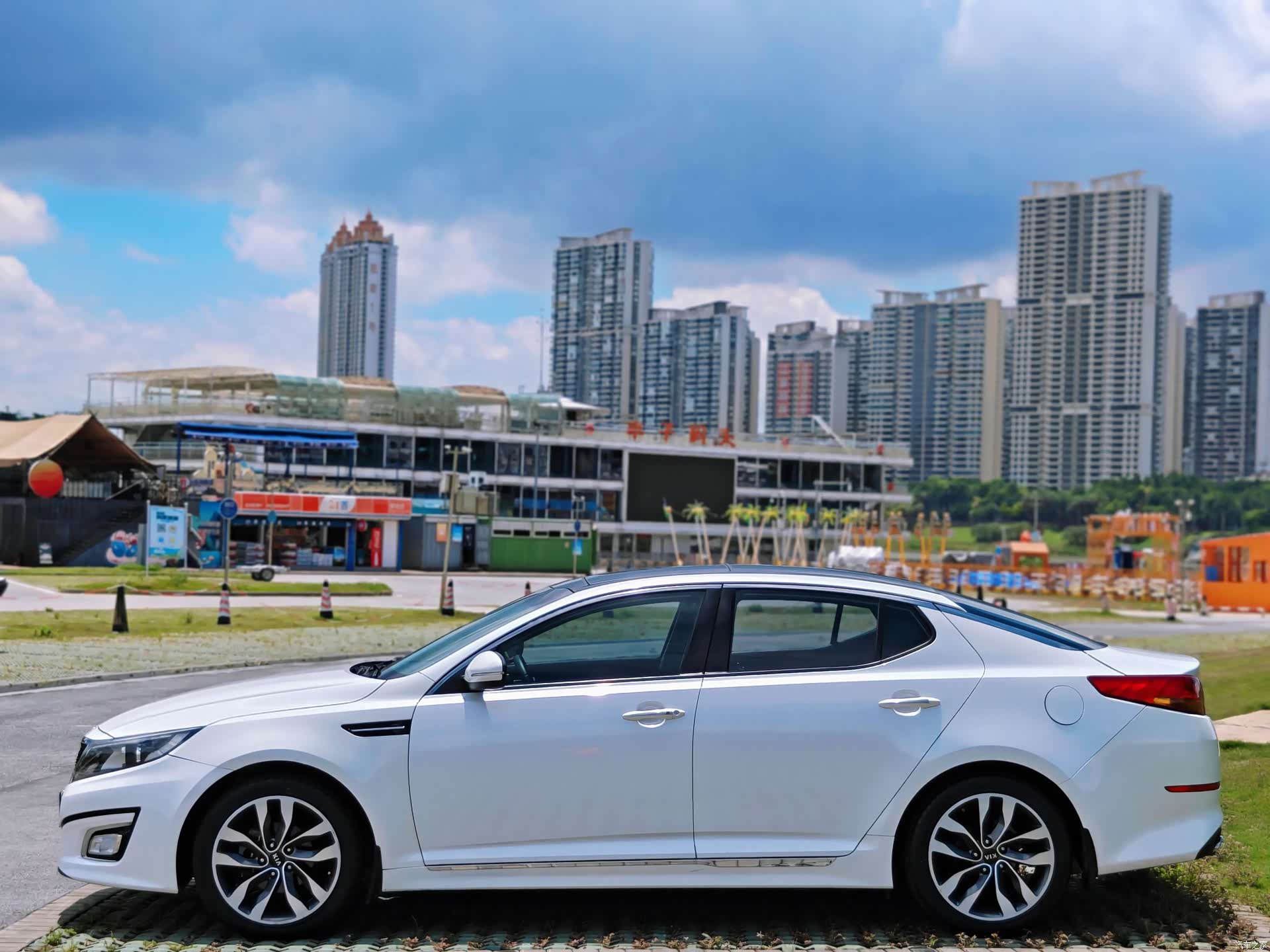 Kia K5, 2014 4