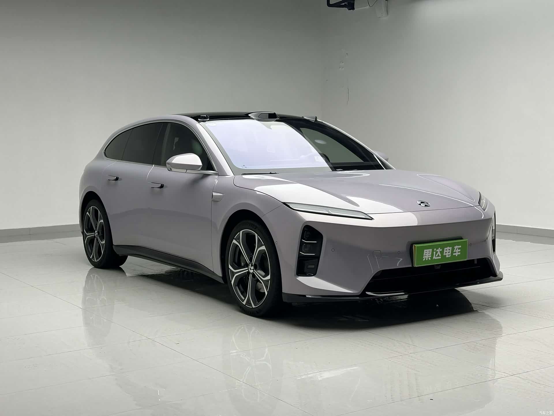 NIO ET5, 2025 3