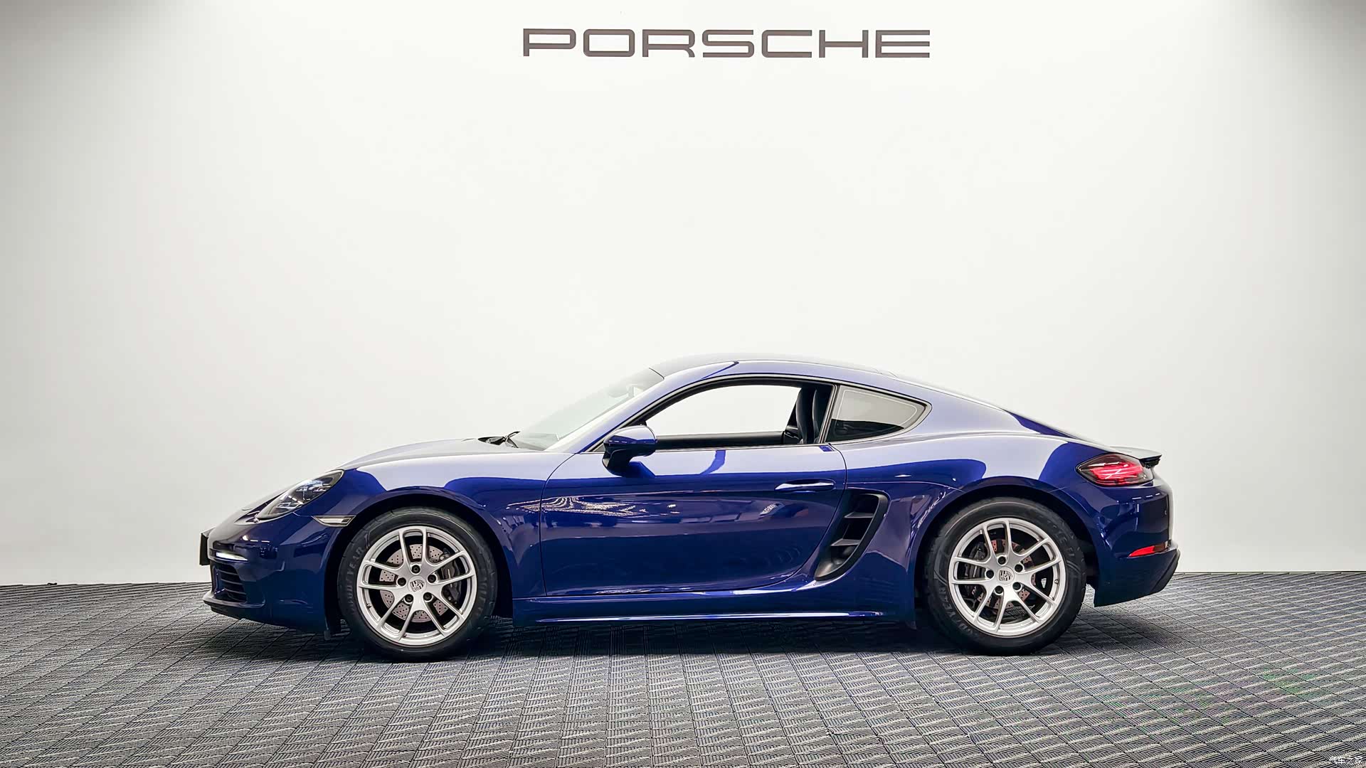 Porsche Cayman, 2022 7