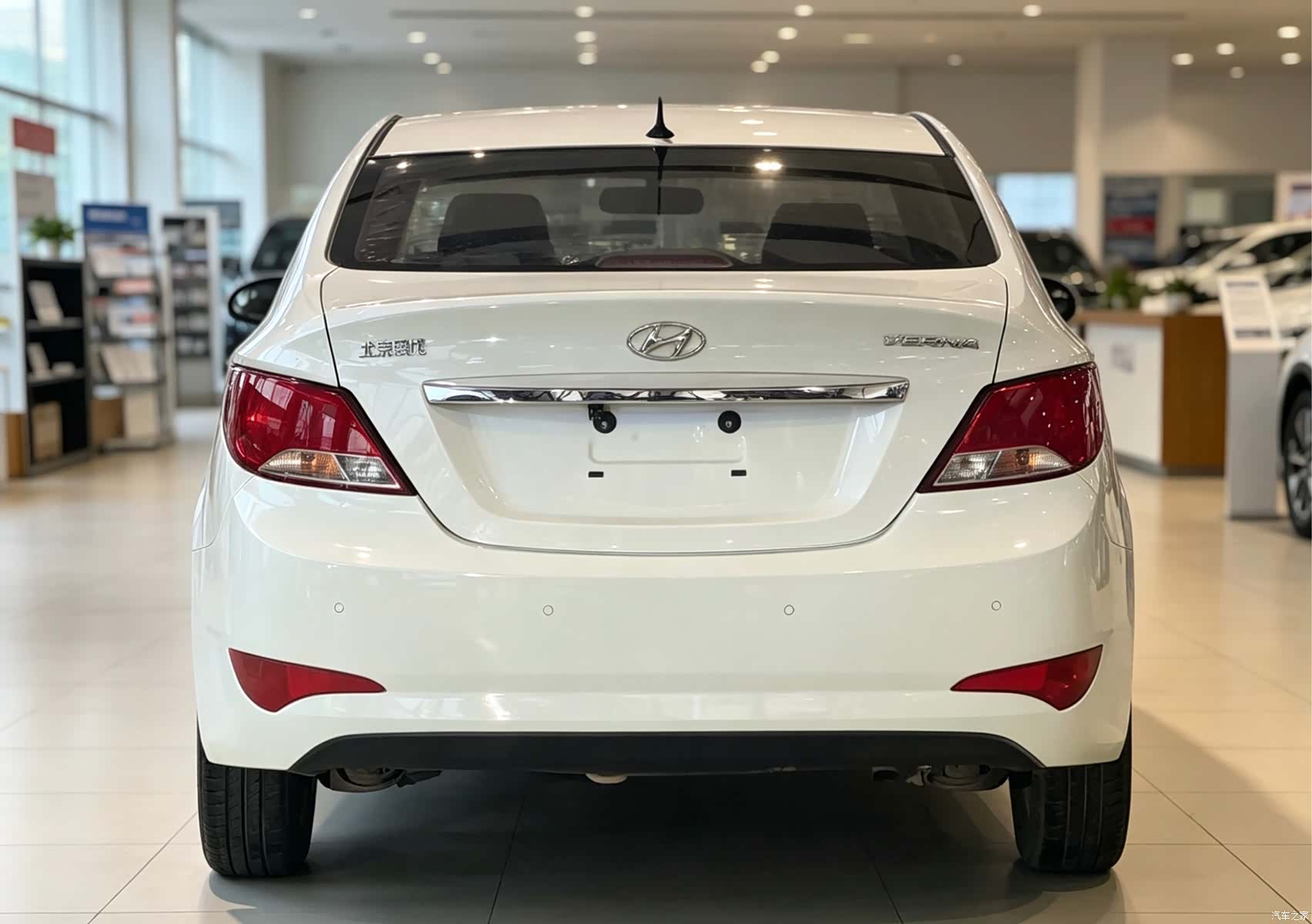 Hyundai GLX, 2015 9