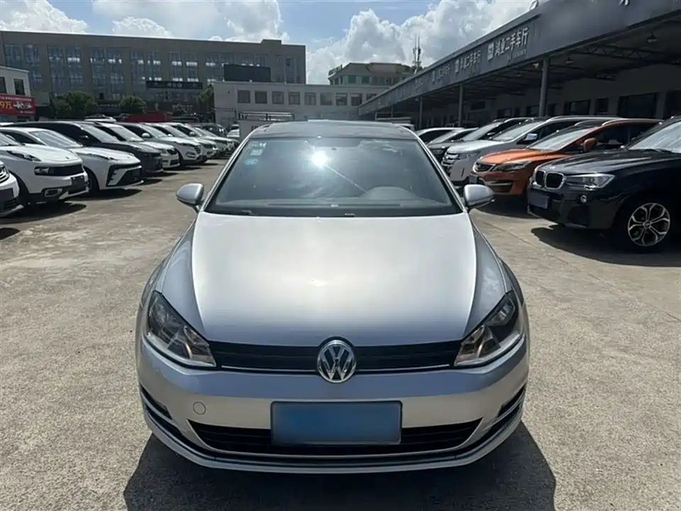 Volkswagen golf
