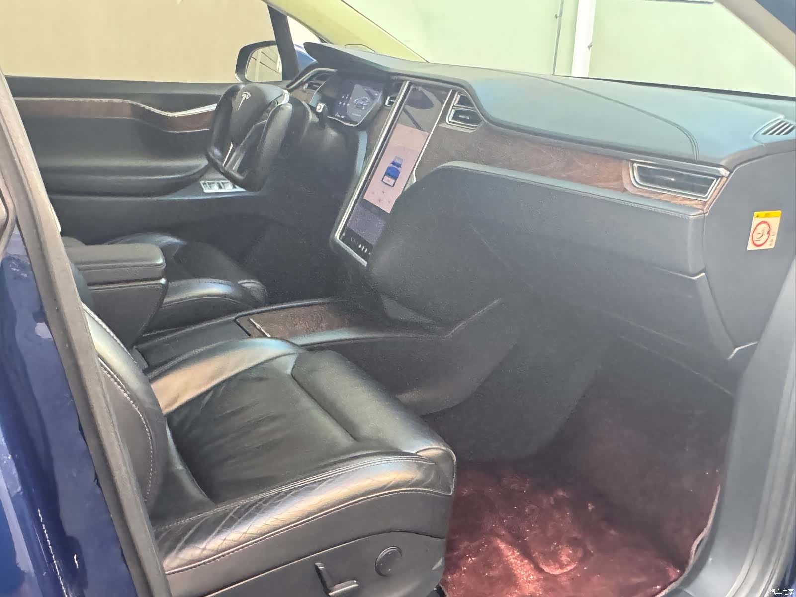 Tesla Model X, 2017 7