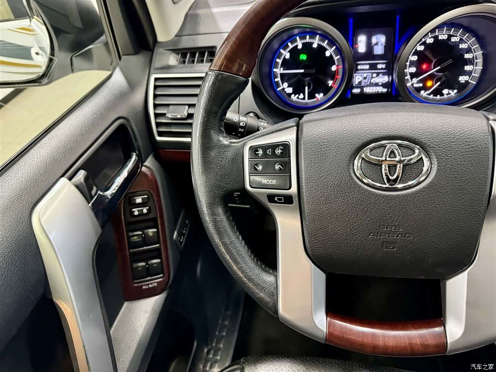 Toyota Prado, 2014 28