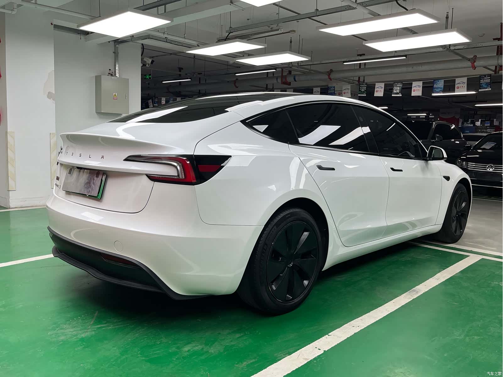 Tesla Model 3, 2024 все фото