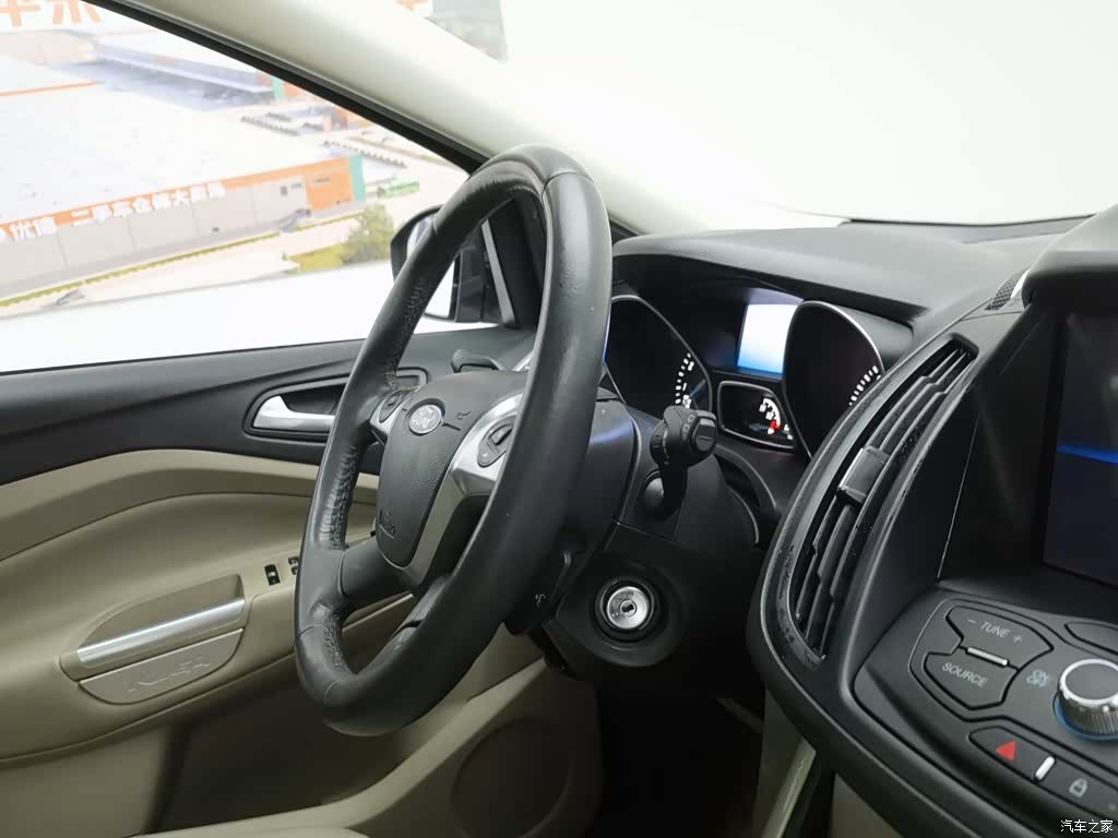 Ford Kuga, 2014 22