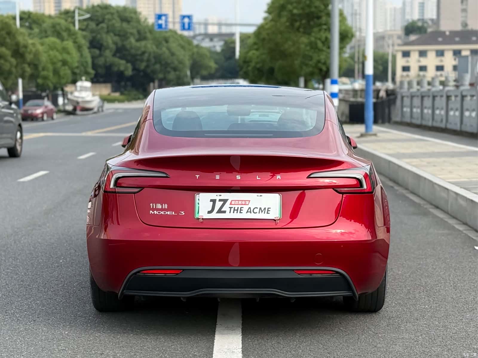Tesla Model 3, 2024 13