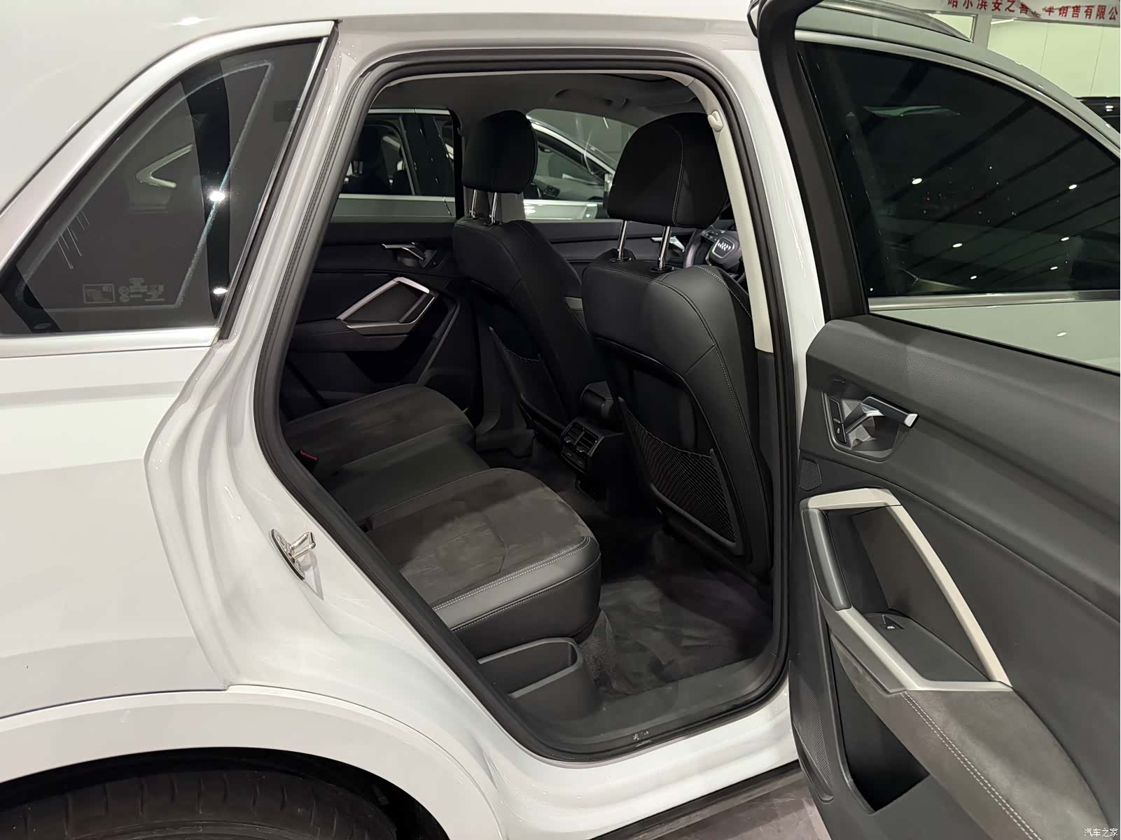 Audi Q3, 2023 11
