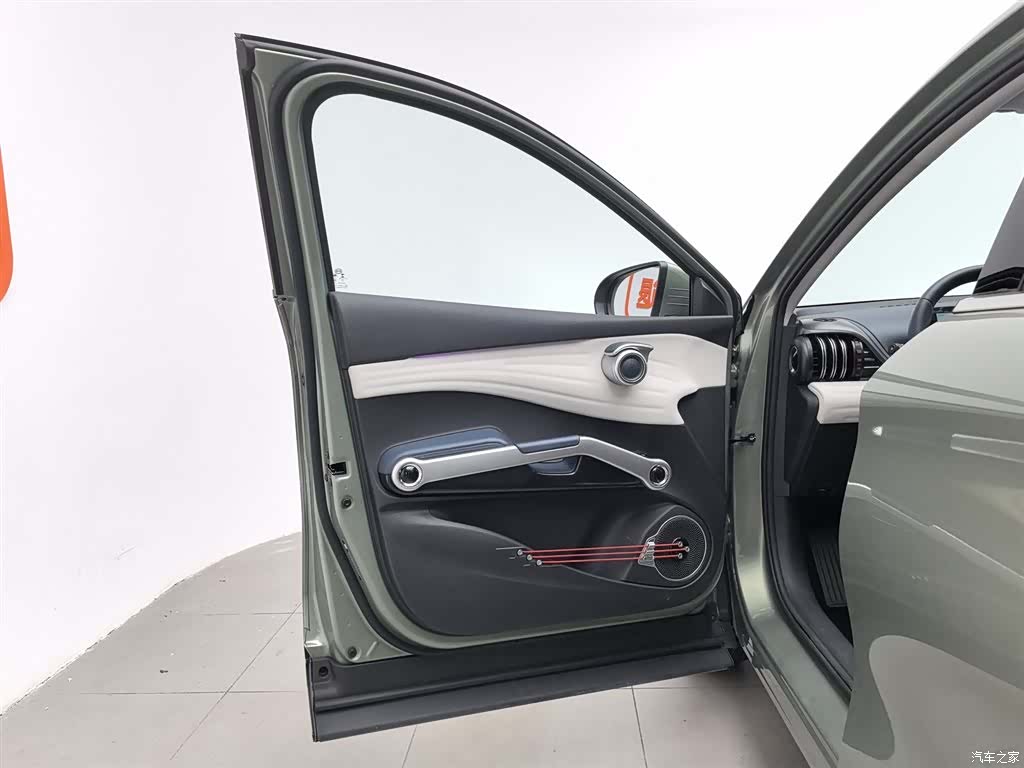 BYD Yuan, 2022 8