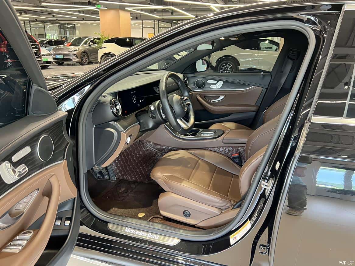 Mercedes-Benz E-Class, 2023 8