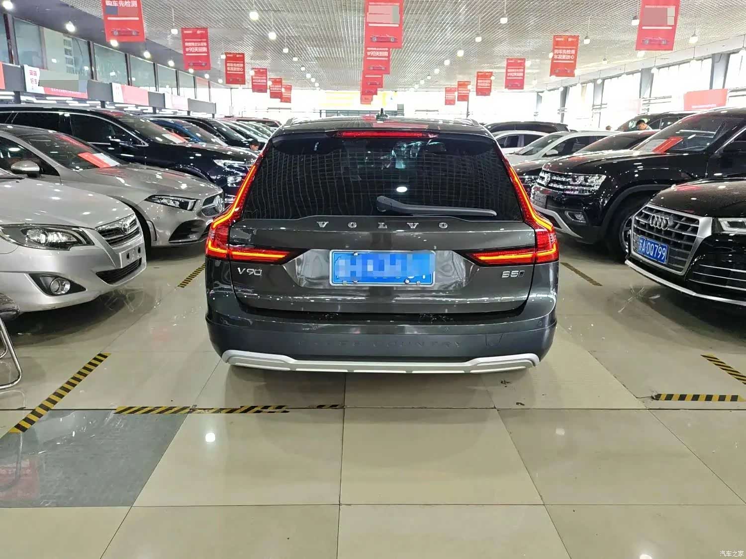 Volvo V90, 2021 все фото
