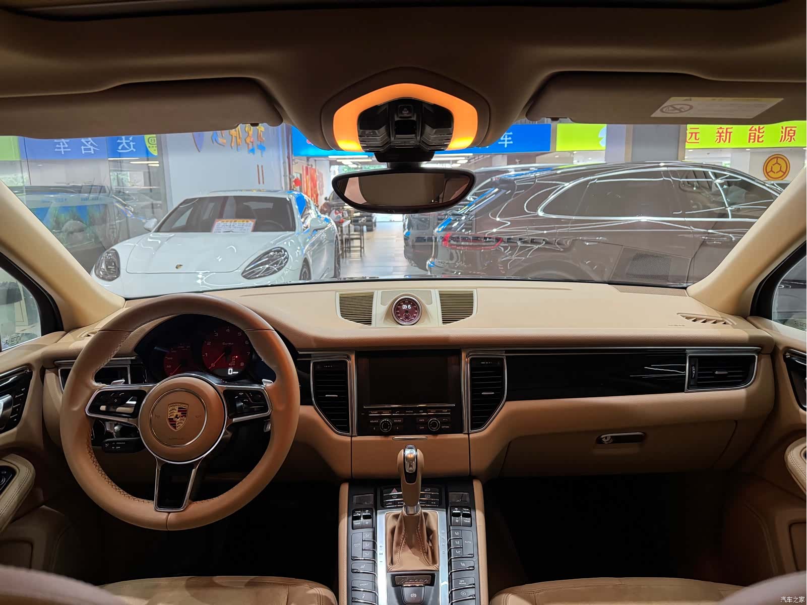 Porsche Macan, 2015 11