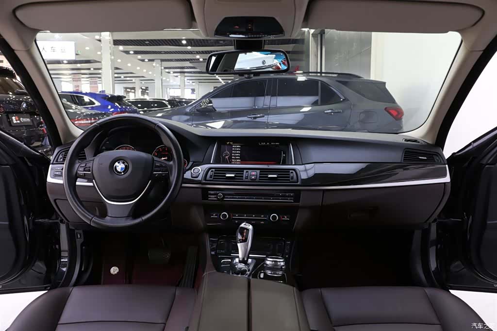 BMW 5 Series, 2017 9