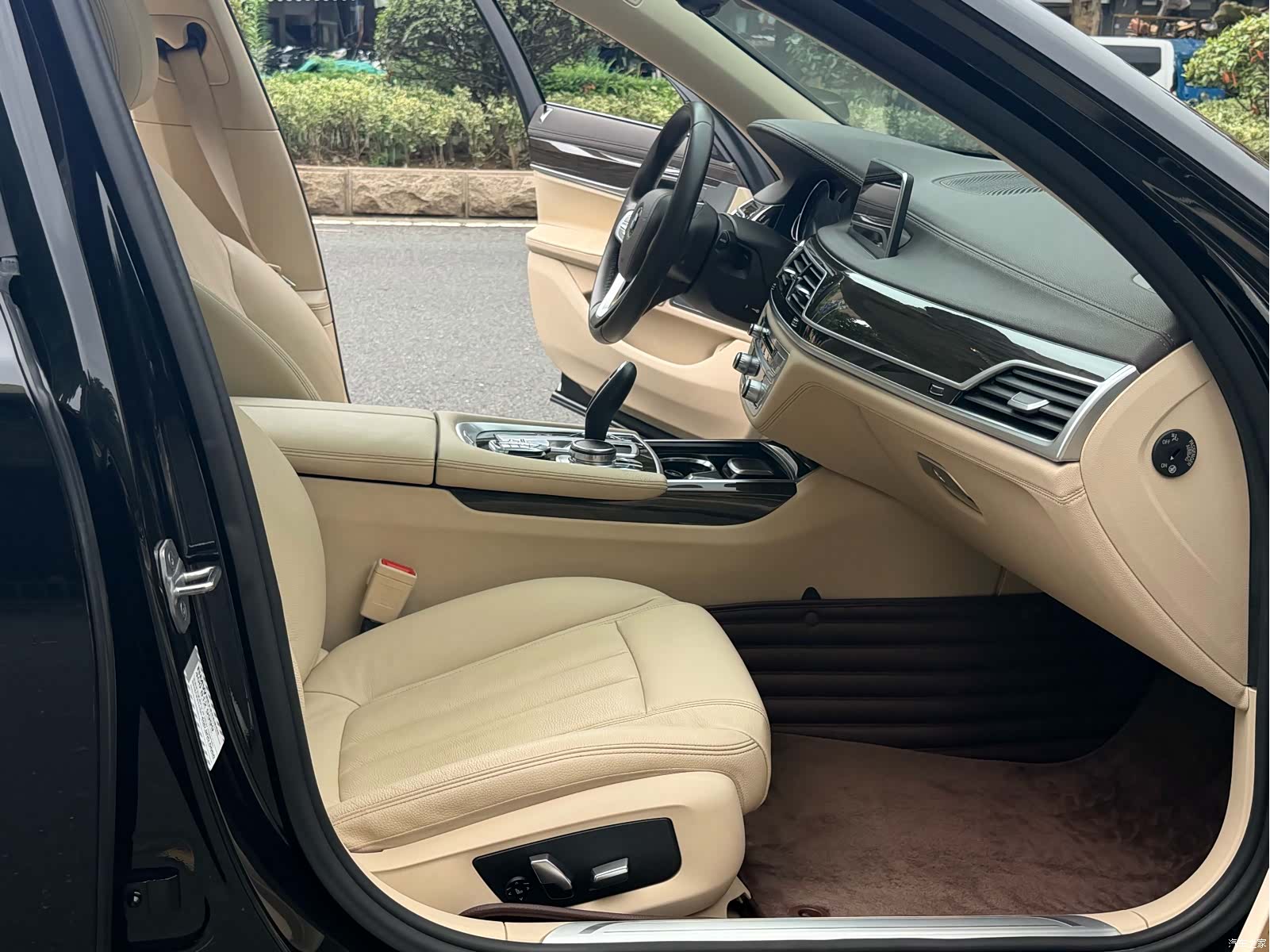 BMW 7 Series, 2017 13