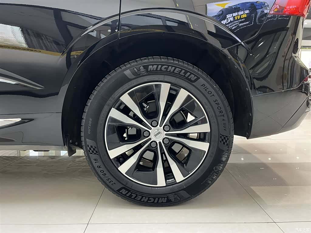 Volvo XC60, 2022 8