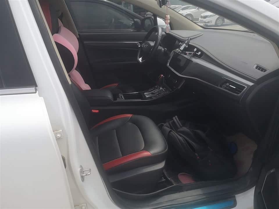 Geely Emgrand GS