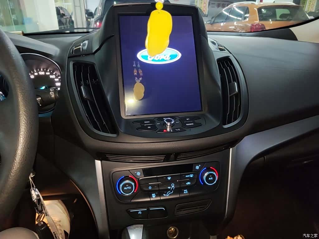 Ford Kuga, 2017 13