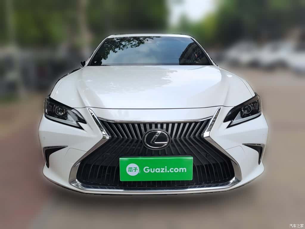 Lexus ES, 2021 24