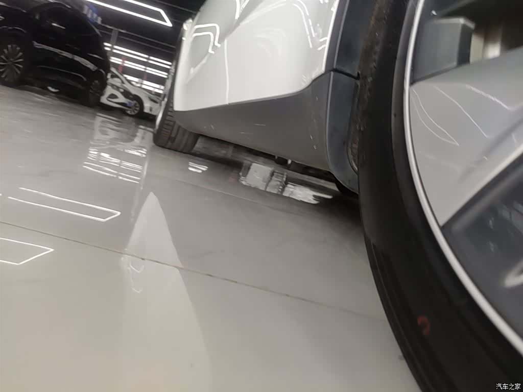 Tesla Model Y, 2023 22