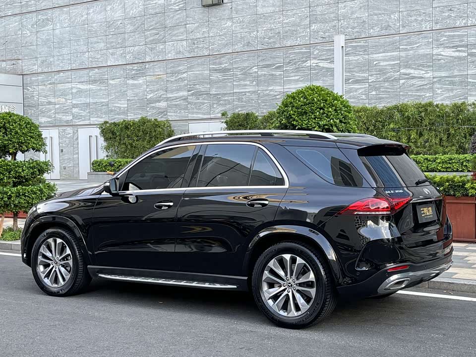 Mercedes-Benz GLE Mercedes-Benz GLE