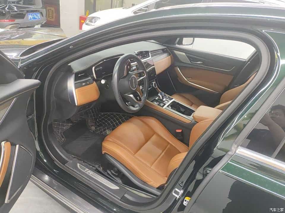 Land Rover P250, 2022 7