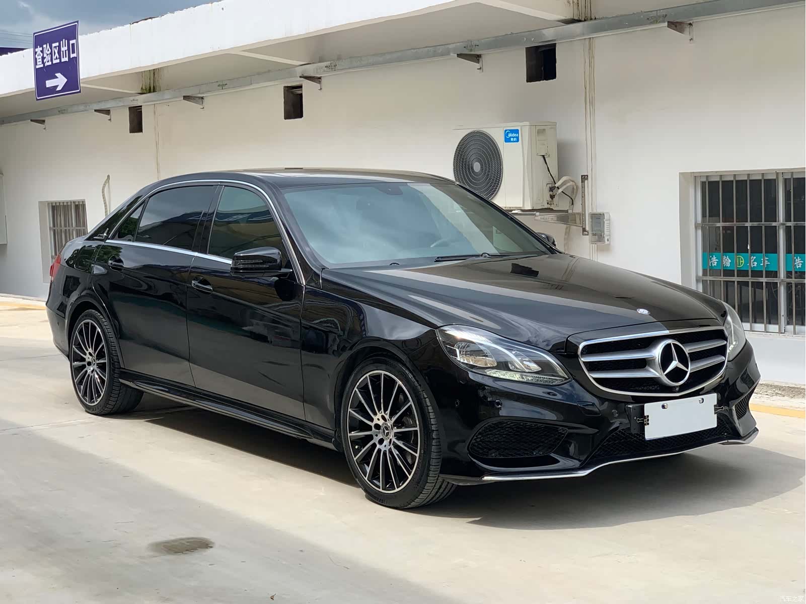Mercedes-Benz E-Class, 2014 3