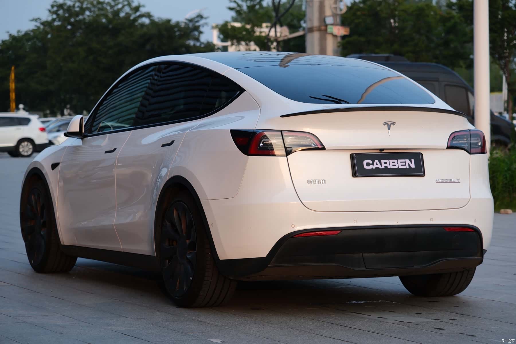 Tesla Model Y, 2022 4