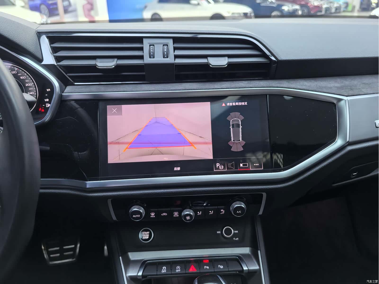Audi Q3, 2022 13