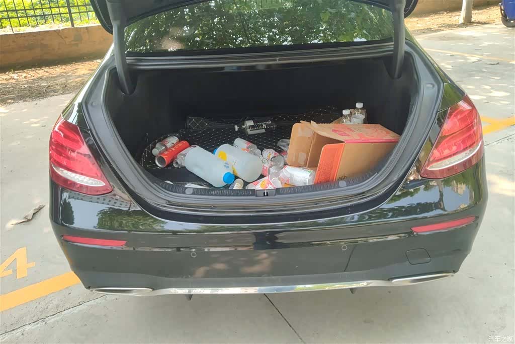 Mercedes-Benz E-Class, 2019 4