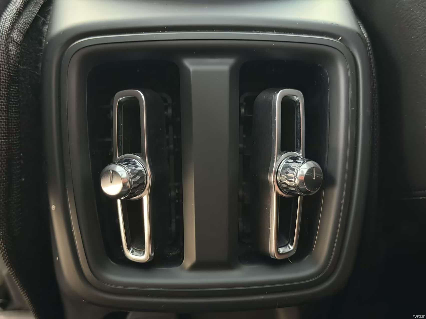 Volvo XC40, 2020 15