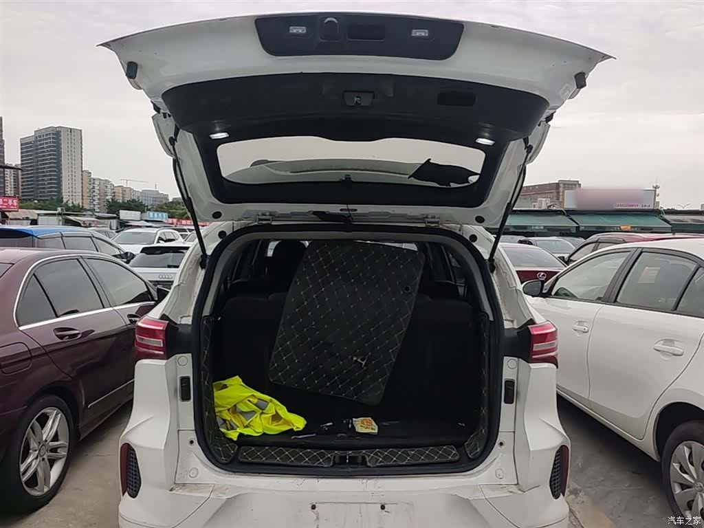 Jetour X70, 2021 19