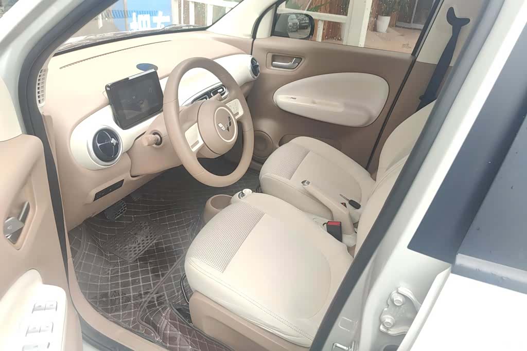 Wuling MINIEV, 2025 9