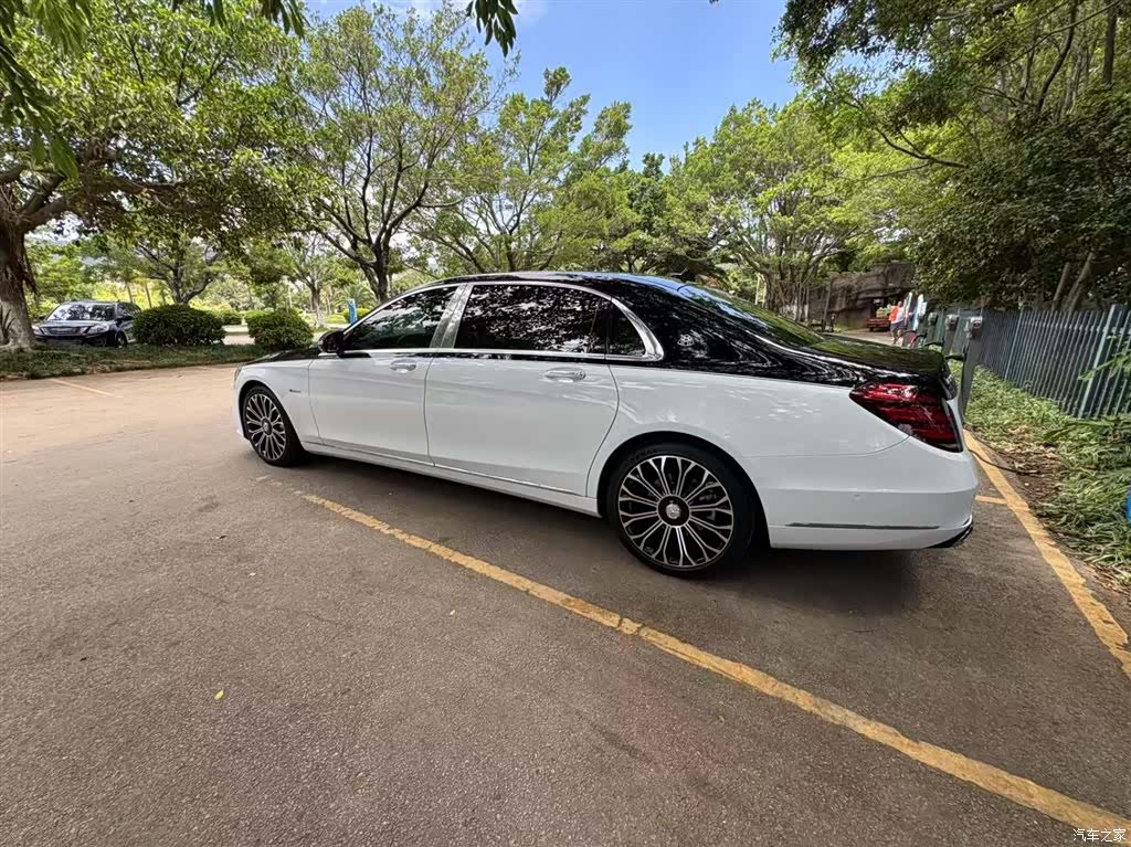 Maybach S-Class, 2020 6
