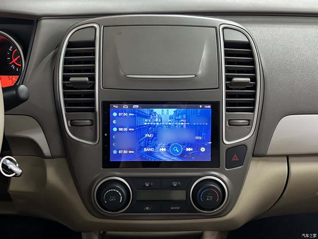 Nissan Sylphy, 2016 4