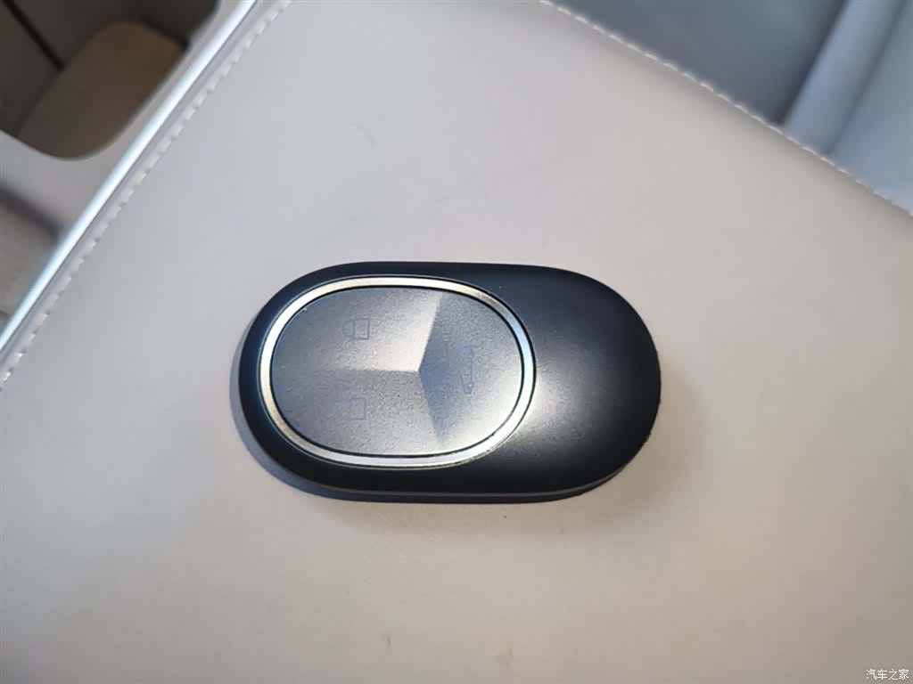 NIO ES8, 2023 8