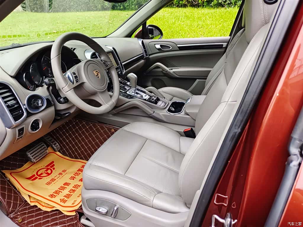 Porsche Cayenne, 2012 7