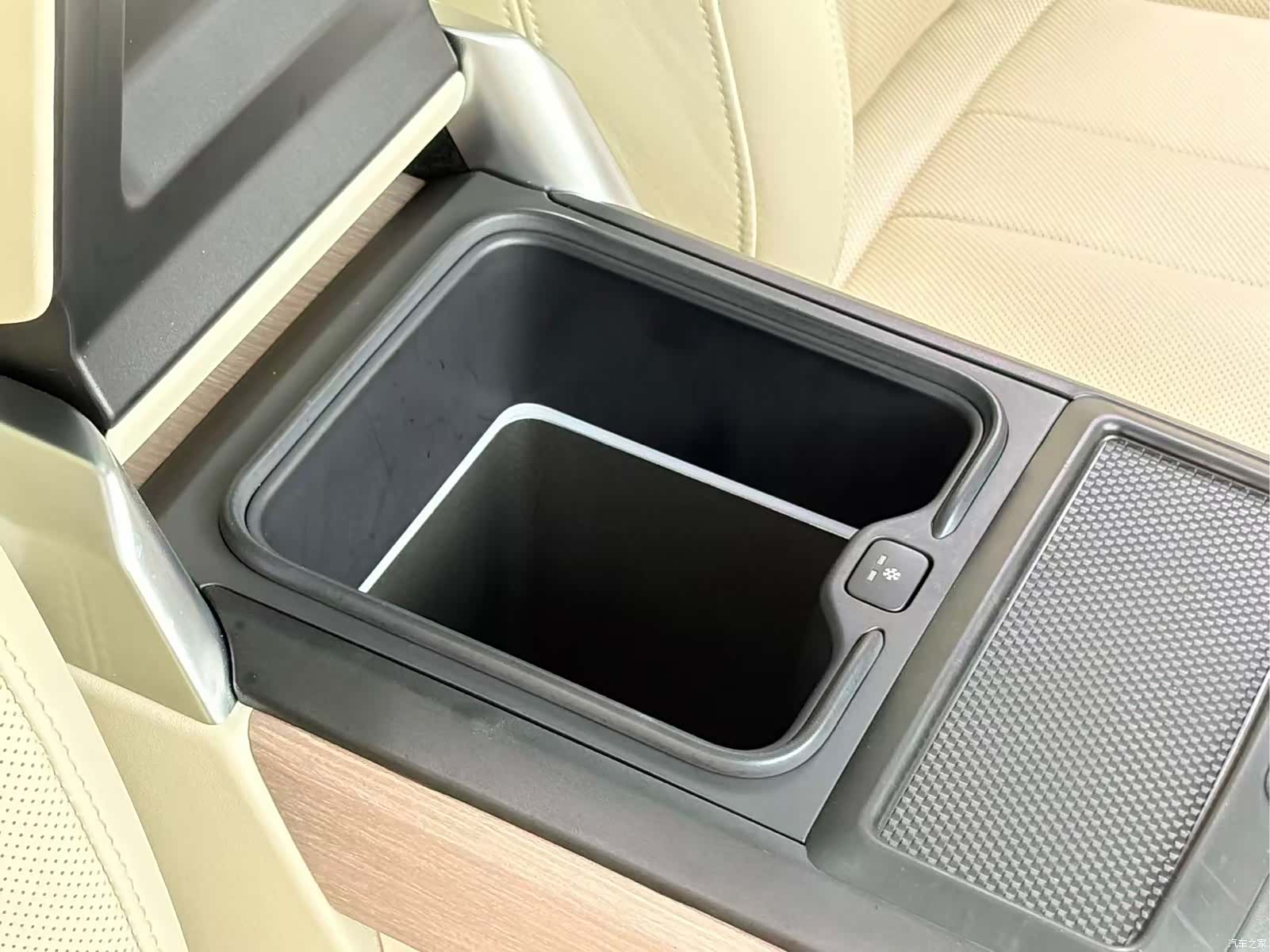 Land Rover Range Rover, 2024 19