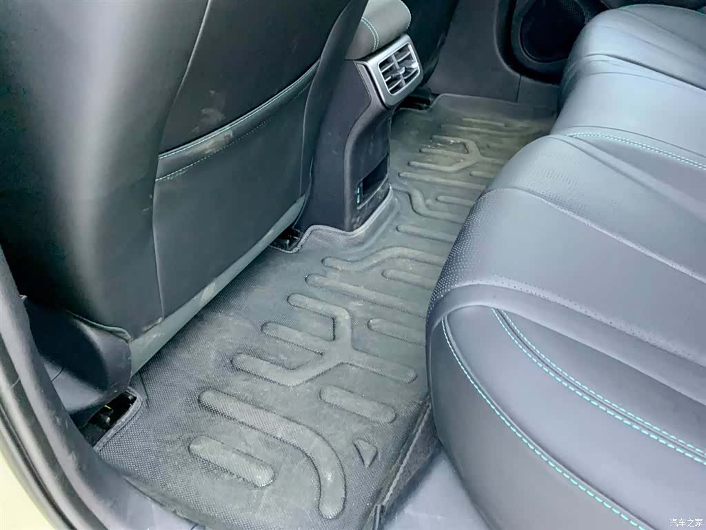 BYD Seal, 2025 27