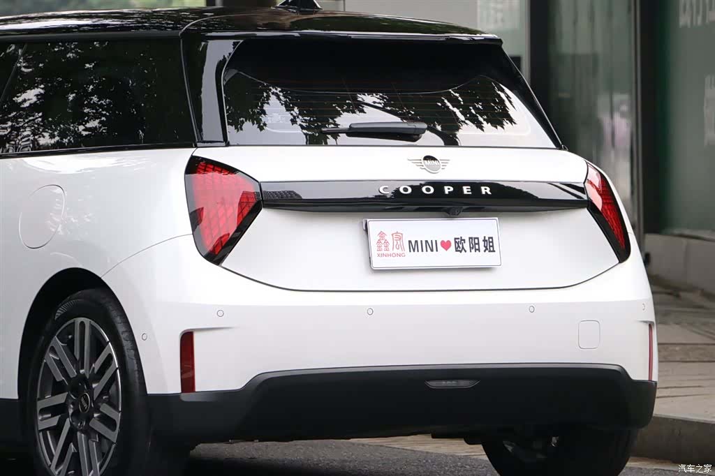 Mini Cooper, 2025 6