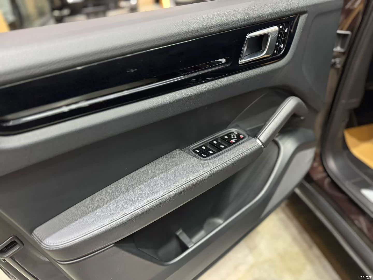 Porsche Cayenne, 2018 6