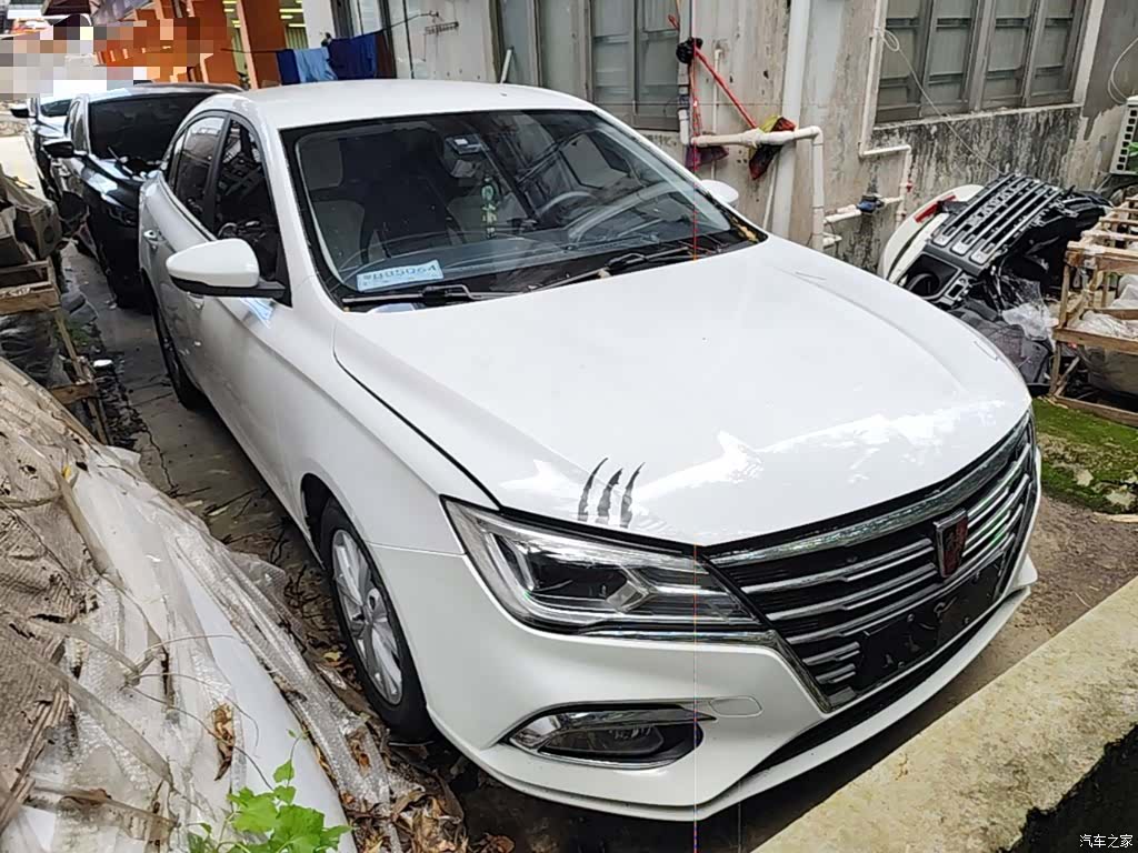 Roewe i5, 2021 4