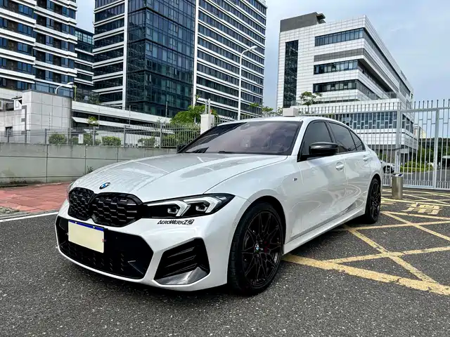 BMW 3 Series 2024 — купить из Китая под заказ