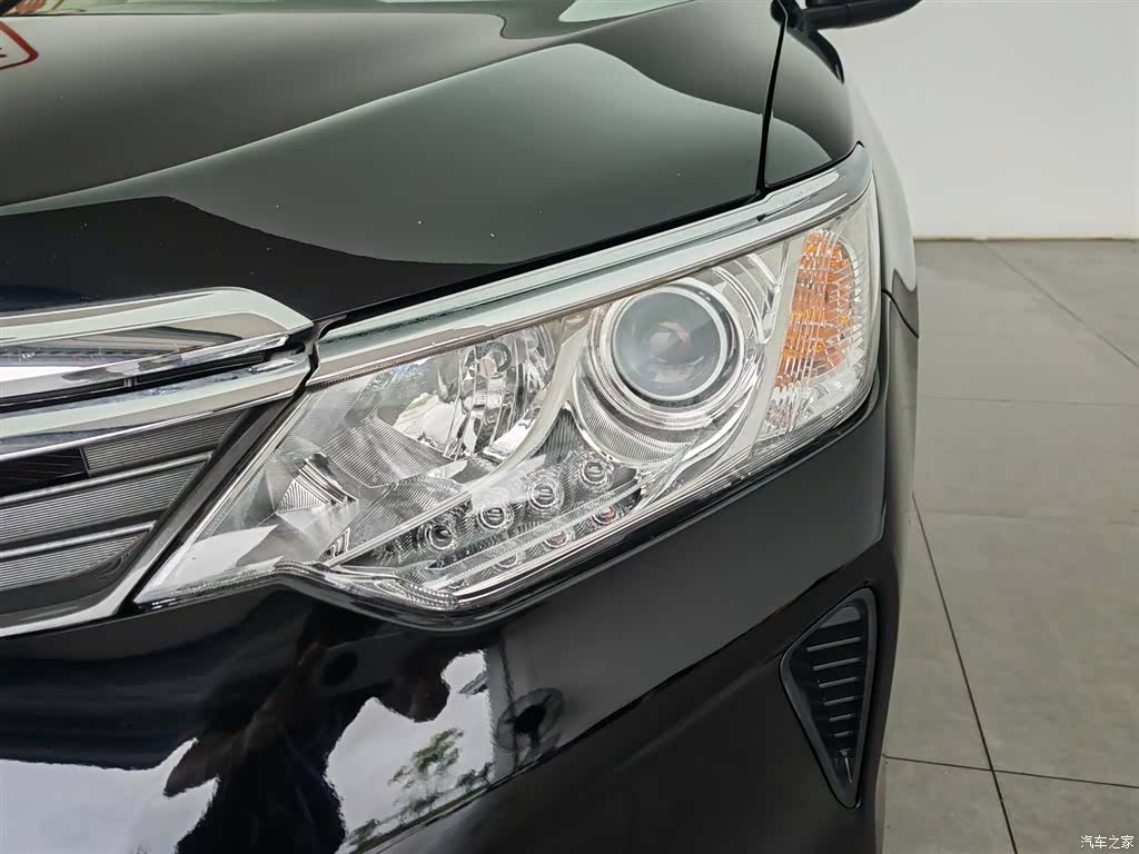 Toyota Camry, 2015 7