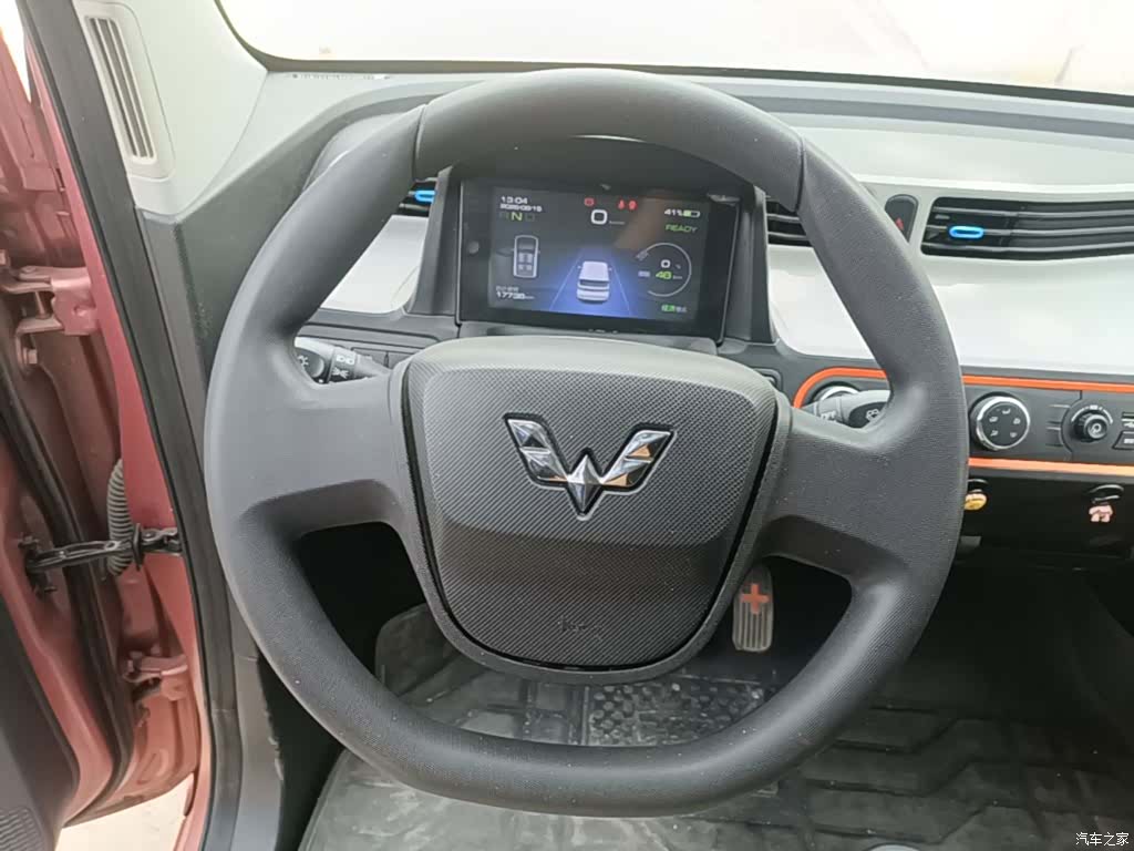 Wuling MINIEV, 2020 11