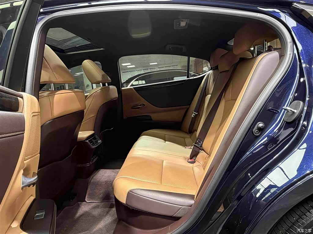 Lexus ES, 2021 8