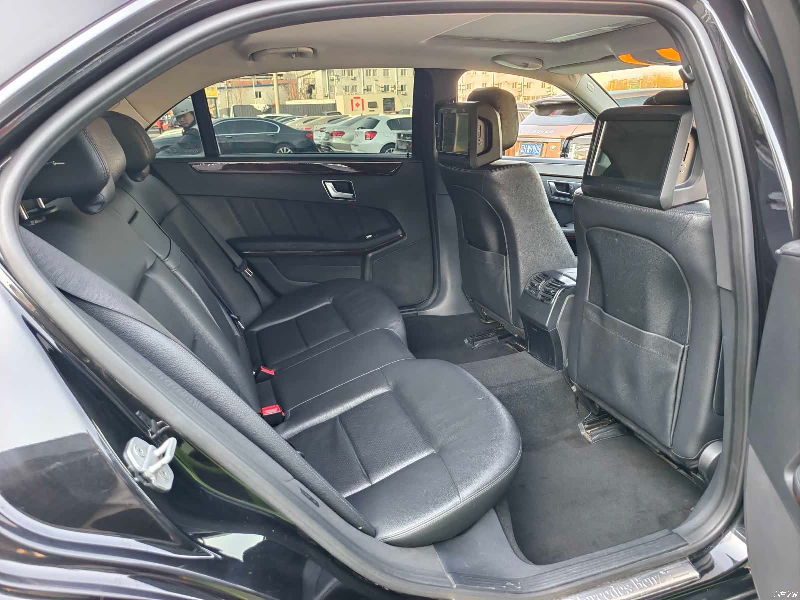 Mercedes-Benz E-Class, 2012 11