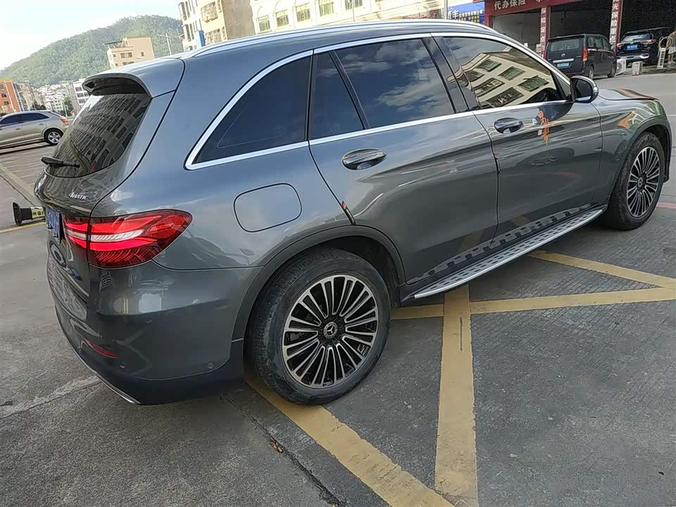 Mercedes-Benz GLC