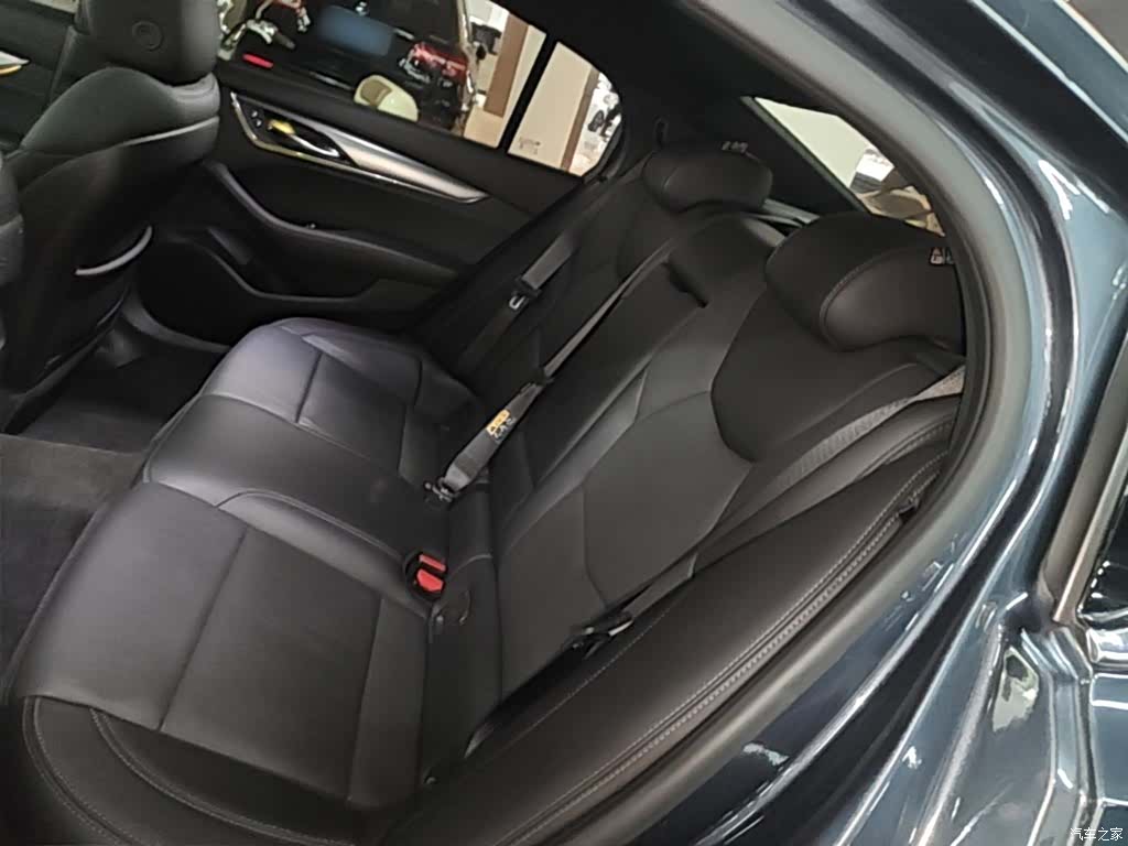Cadillac CT5, 2022 17