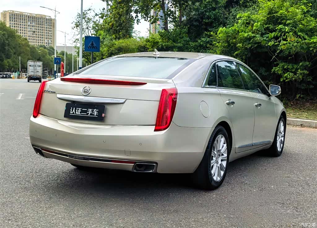 Cadillac XTS, 2014 7
